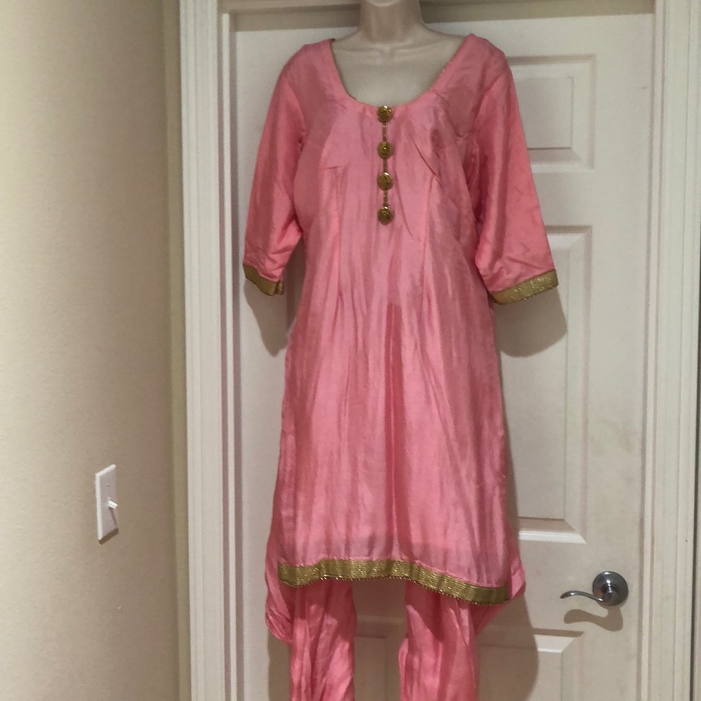 NWOT 2Piece Punjabi Set Size L - Picture 1 of 6
